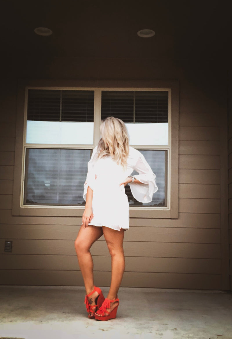 White Floral Mini